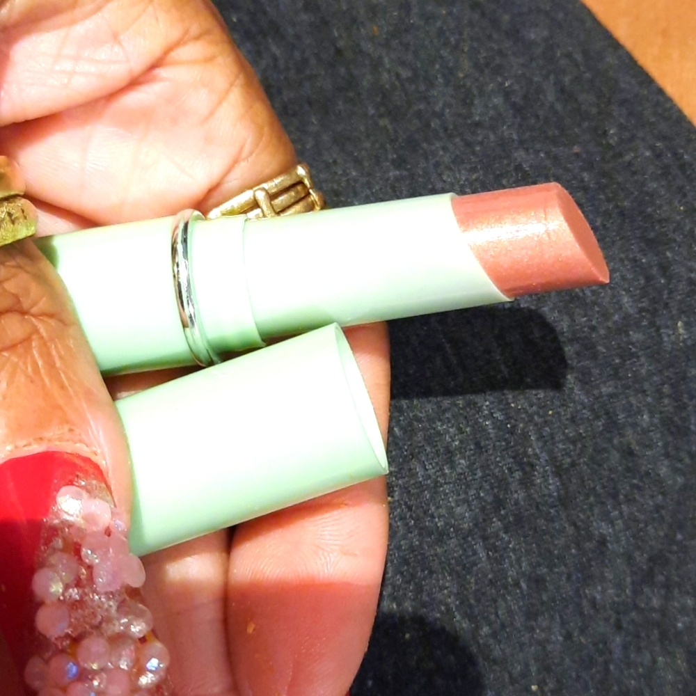 NEW AUTHENTIC GENUINE CLINIQUE GORGEOUSLY SEXY BUTTER SHINE BABY BABY LIPSTICK